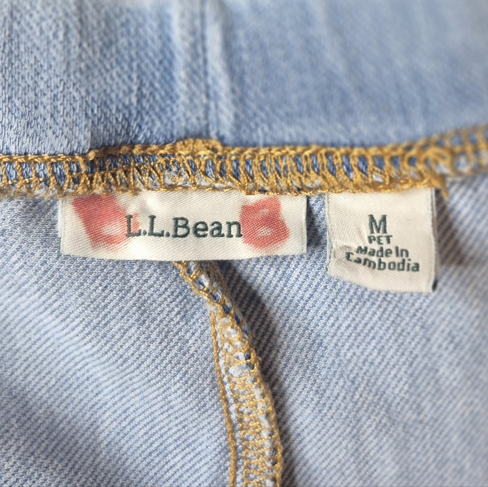 L.L. Bean Stretch Jeans Medium Petite Light Wash Cropped Ankle Denim - Picture 5 of 8
